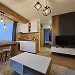 아파트 Mak *